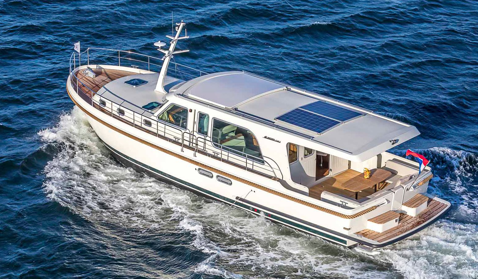 linssen-grand-sturdy-45.0-sedan-20180618-7340 crop